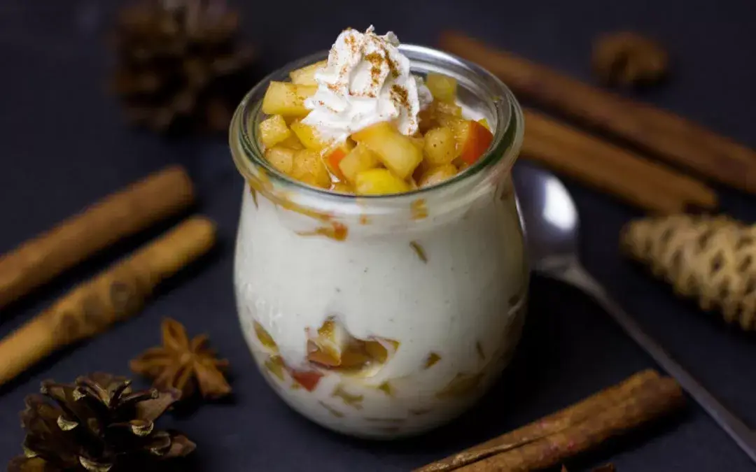baked-apple-vanilla-yogurt-desert